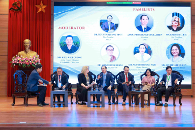 Tọa đàm bàn tròn: Quan hệ đối tác vì Chính phủ sẵn sàng trước tương lai và phát triển bền vững