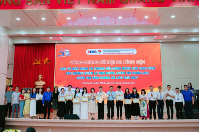 ​​​​​KHI TRI THỨC CHUYÊN NGÀNH TRỞ THÀNH SỨC MẠNH HÙNG BIỆN BẢO VỆ NỀN TẢNG TƯ TƯỞNG CỦA ĐẢNG