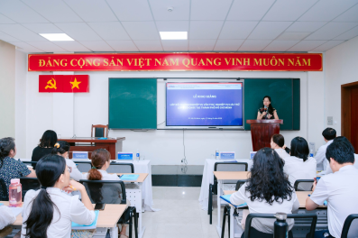 KHAI GIẢNG LỚP BỒI DƯỠNG NGHIỆP VỤ VĂN THƯ, NGHIỆP VỤ LƯU TRỮ - LỚP 1