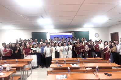 KHAI GIẢNG LỚP BỒI DƯỠNG KỸ NĂNG QUẢN LÝ TÀI CHÍNH, KẾ TOÁN VÀ ĐẤU THẦU, MUA SẮM TÀI SẢN CÔNG TRONG CÁC TRƯỜNG HỌC
