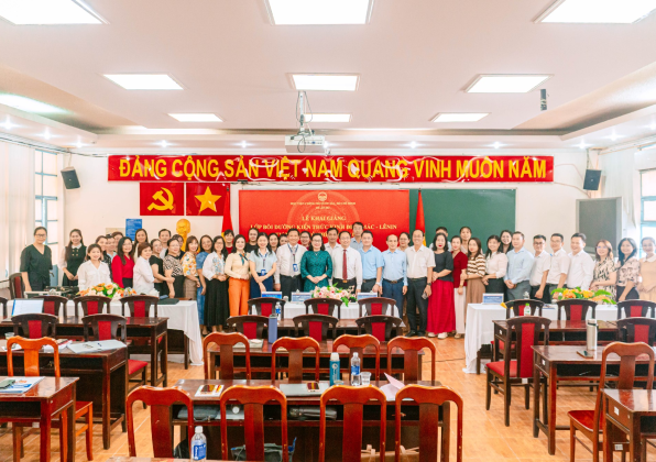 Khai giảng Lớp Bồi dưỡng kiến thức Kinh điển Mác - Lênin, tư tưởng Hồ Chí Minh KĐ26.03