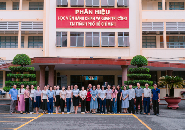 LỄ KHAI GIẢNG CÁC LỚP THẠC SĨ TRÚNG TUYỂN ĐỢT 1 NĂM 2026 TẠI PHÂN HIỆU